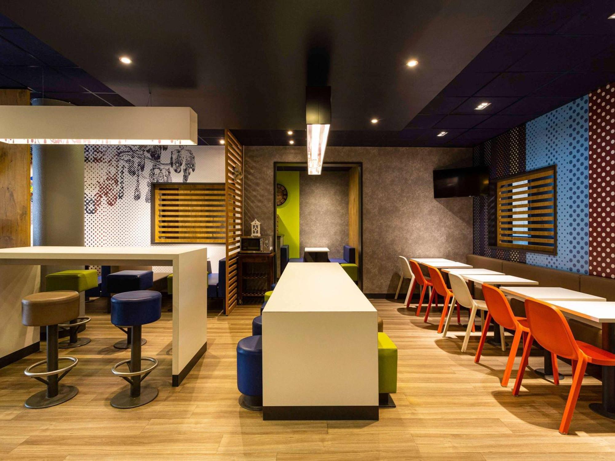 ibis budget Bordeaux Centre - Gare Saint Jean Extérieur photo