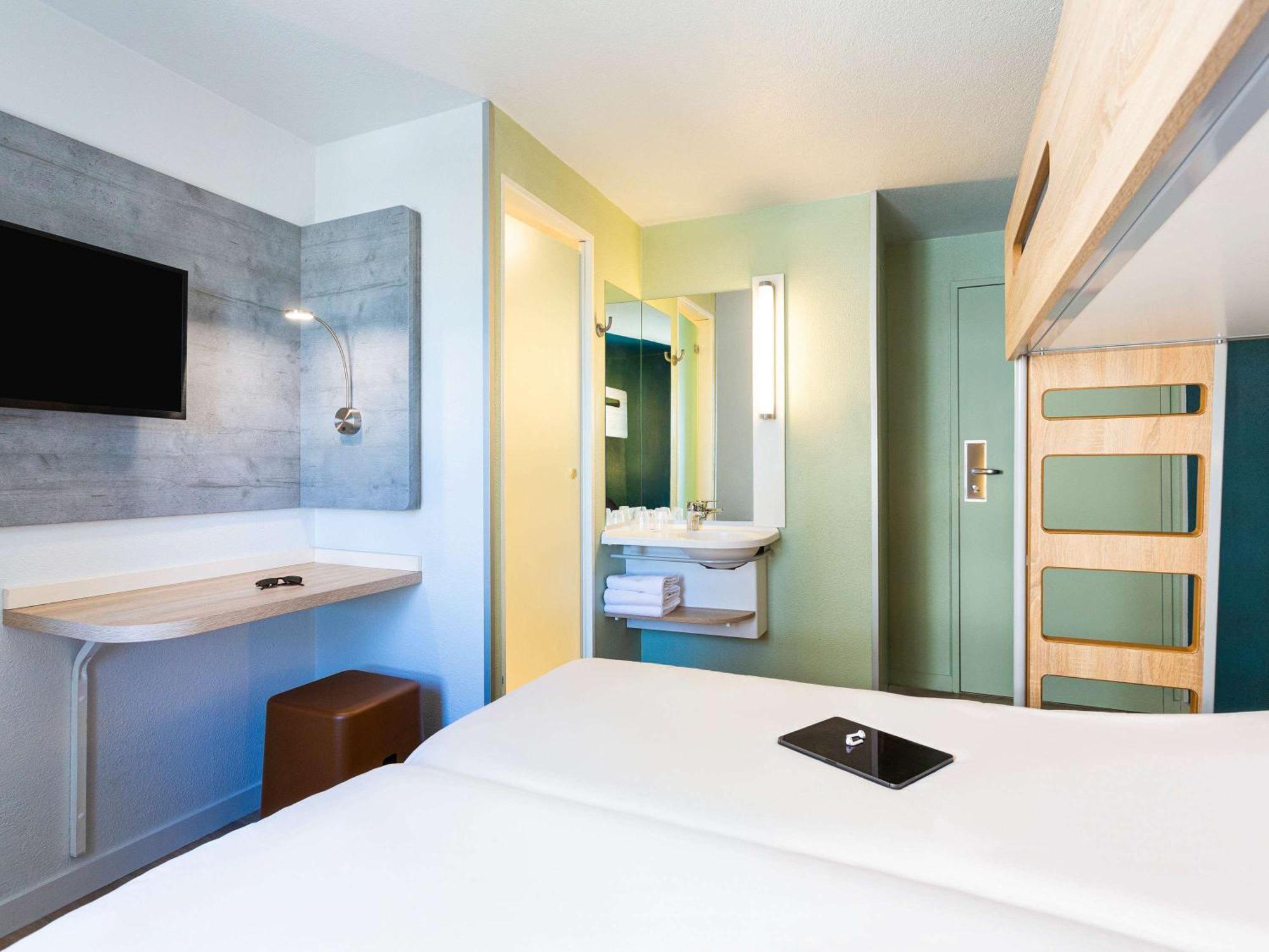 ibis budget Bordeaux Centre - Gare Saint Jean Extérieur photo