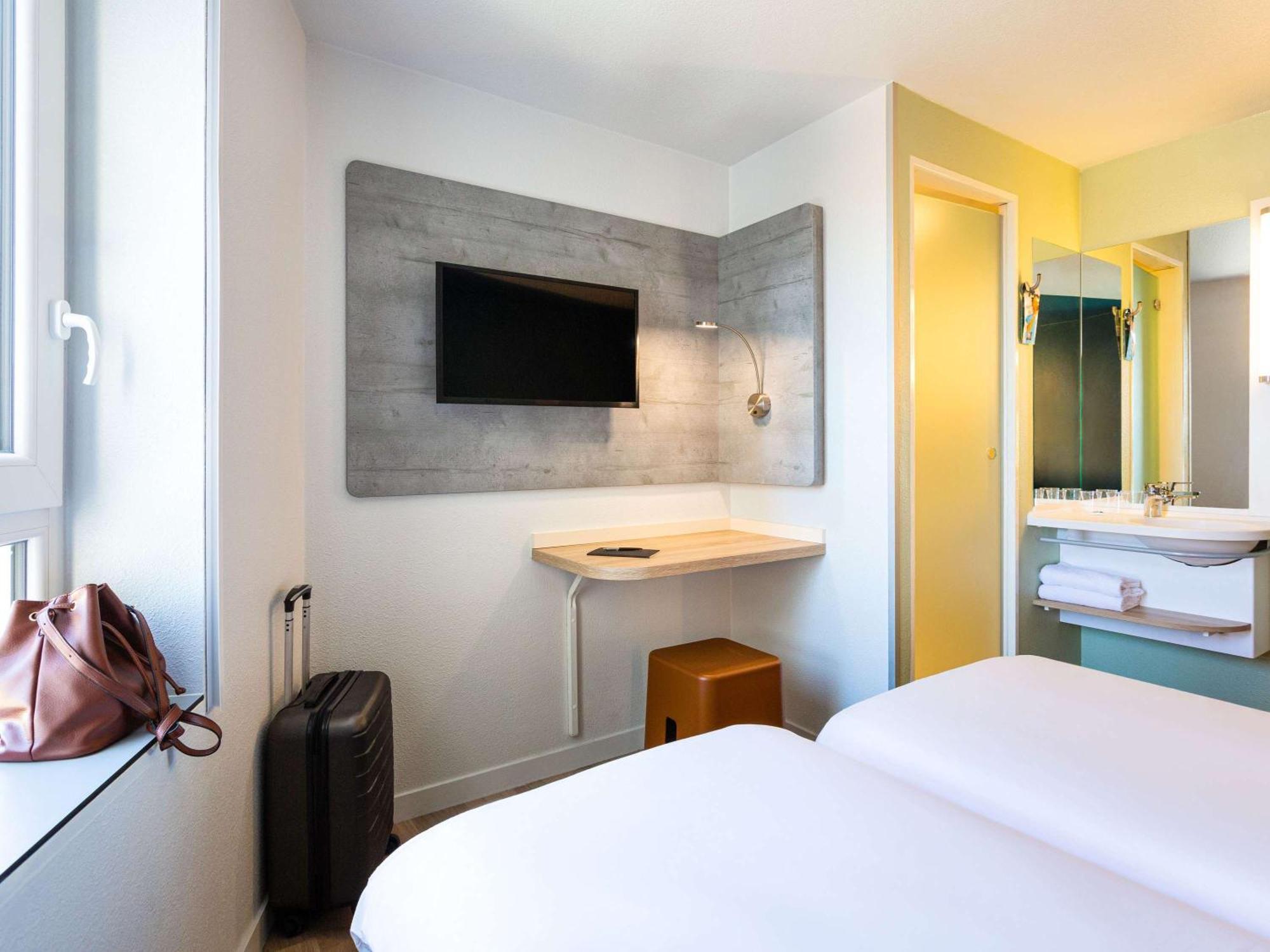 ibis budget Bordeaux Centre - Gare Saint Jean Extérieur photo