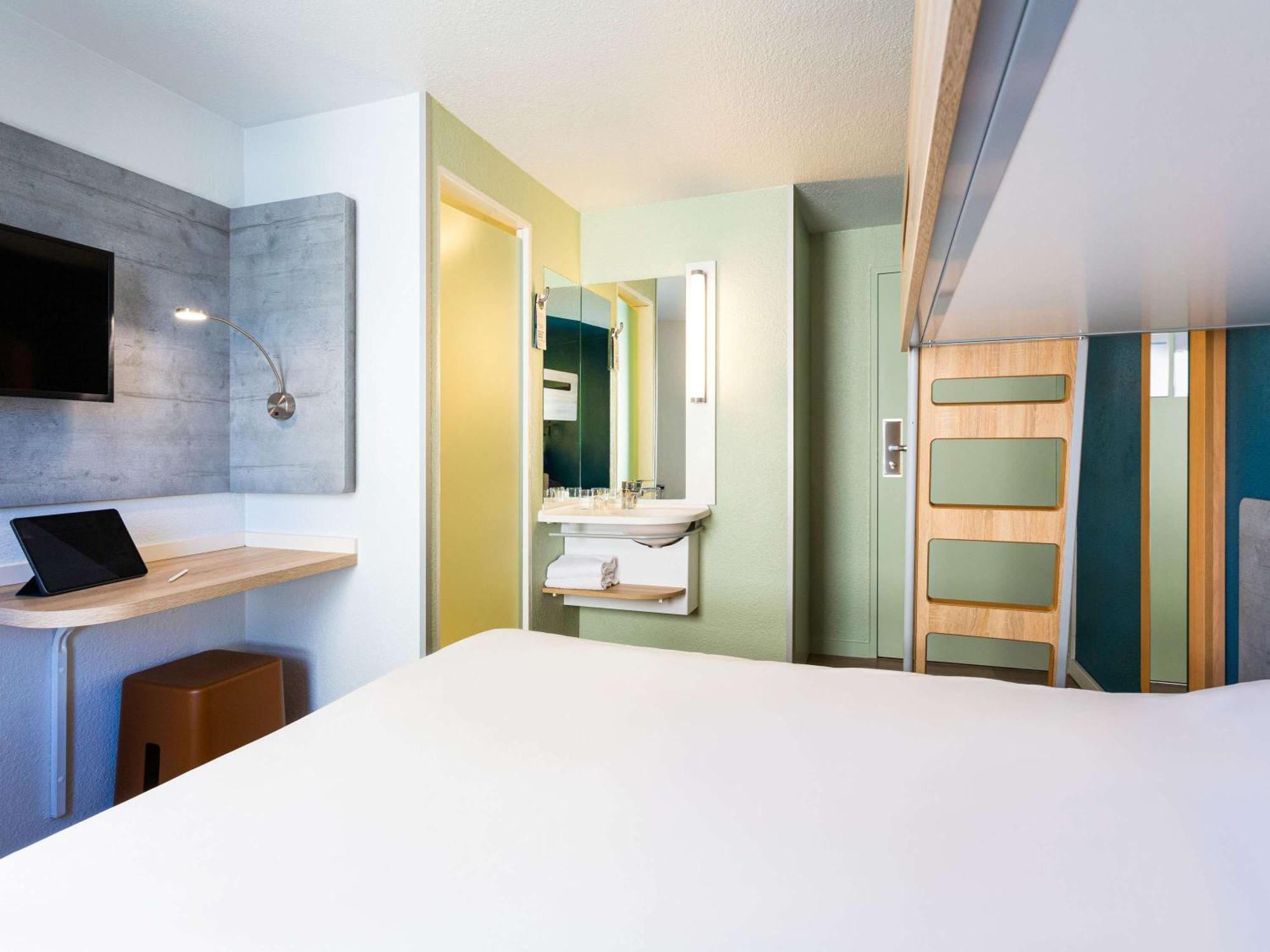 ibis budget Bordeaux Centre - Gare Saint Jean Extérieur photo