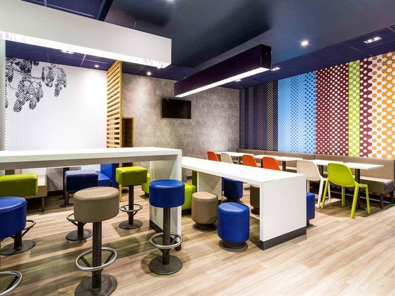 ibis budget Bordeaux Centre - Gare Saint Jean Extérieur photo